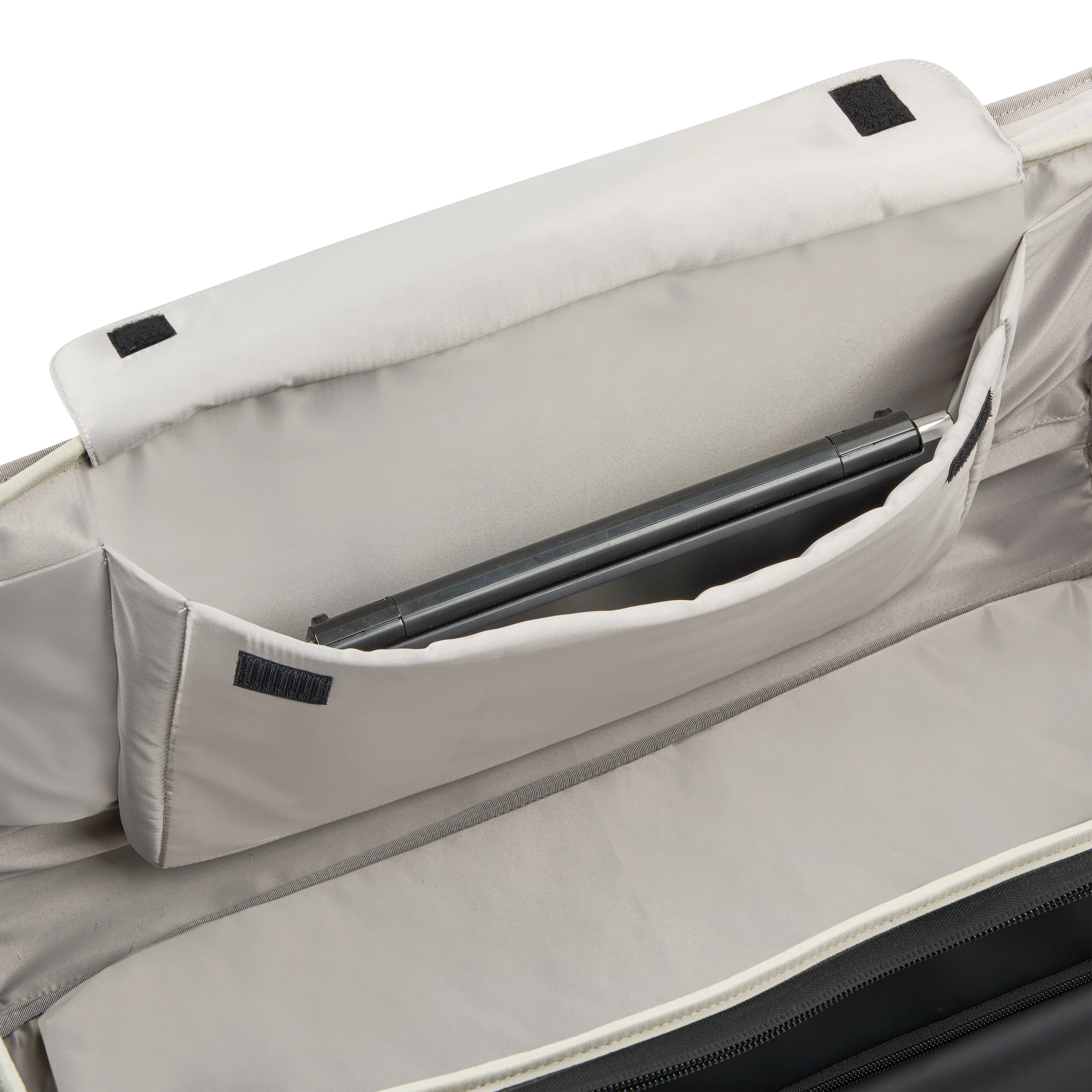 AVENTURE - TRAVEL BAG - 76cm (PC Protection 16") - Image 8