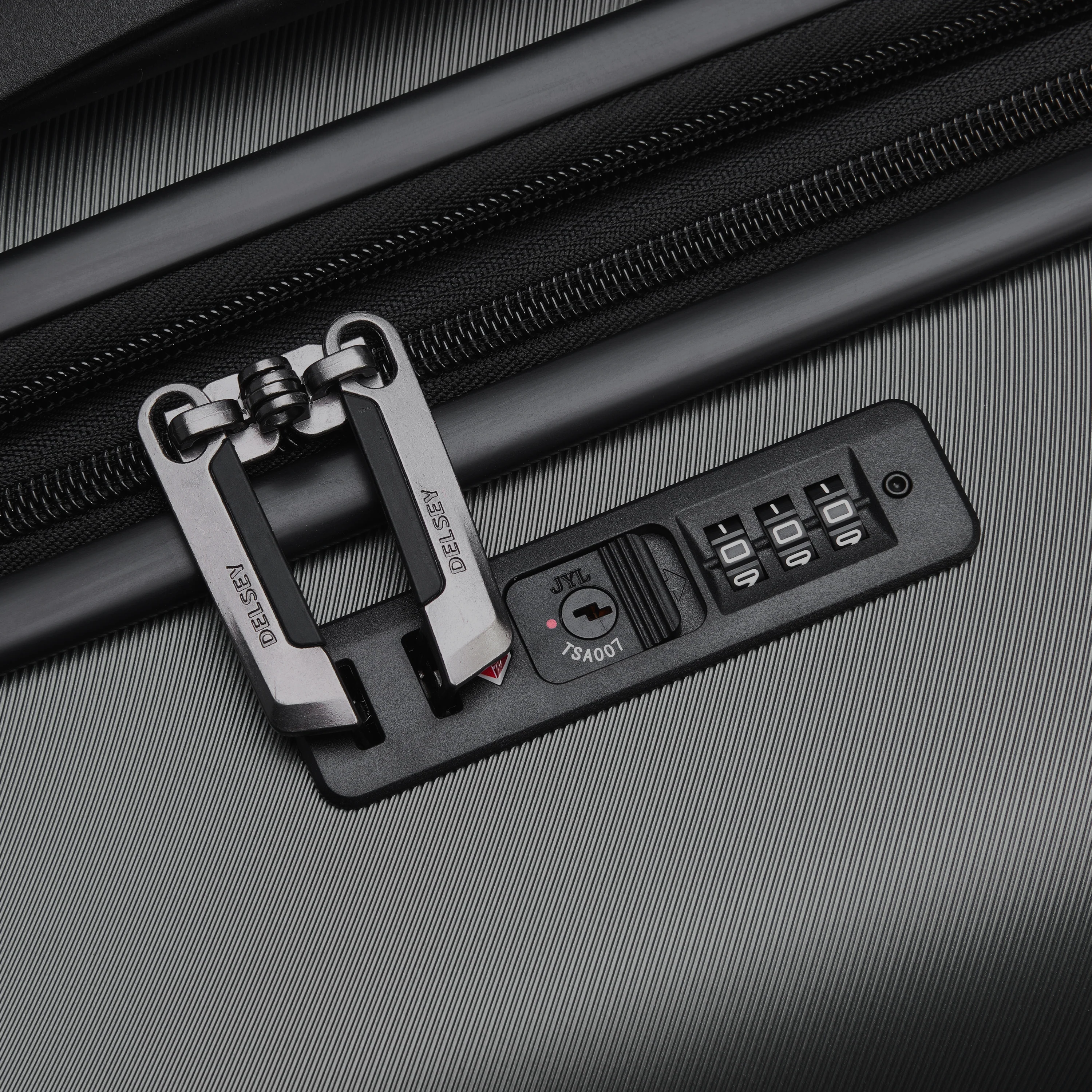 AIR ARMOUR - M Expandable (68cm) - Image 4